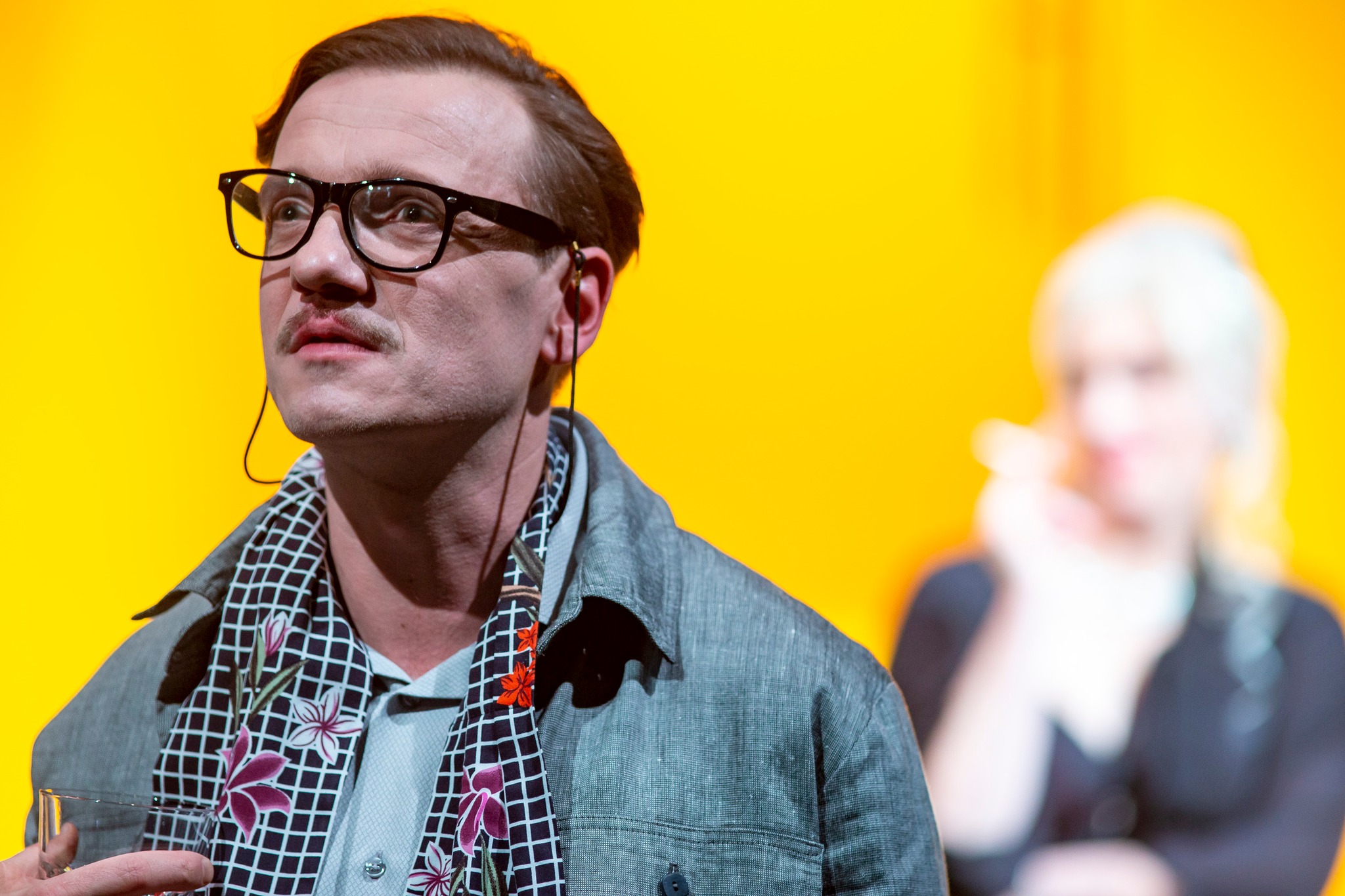 Mārtiņš Liepa – Džordžs izrādē “Kam bail no Virdžīnijas Vulfas?” (VDT, rež. Inese Mičule) // Foto – Jānis Šatrovskis