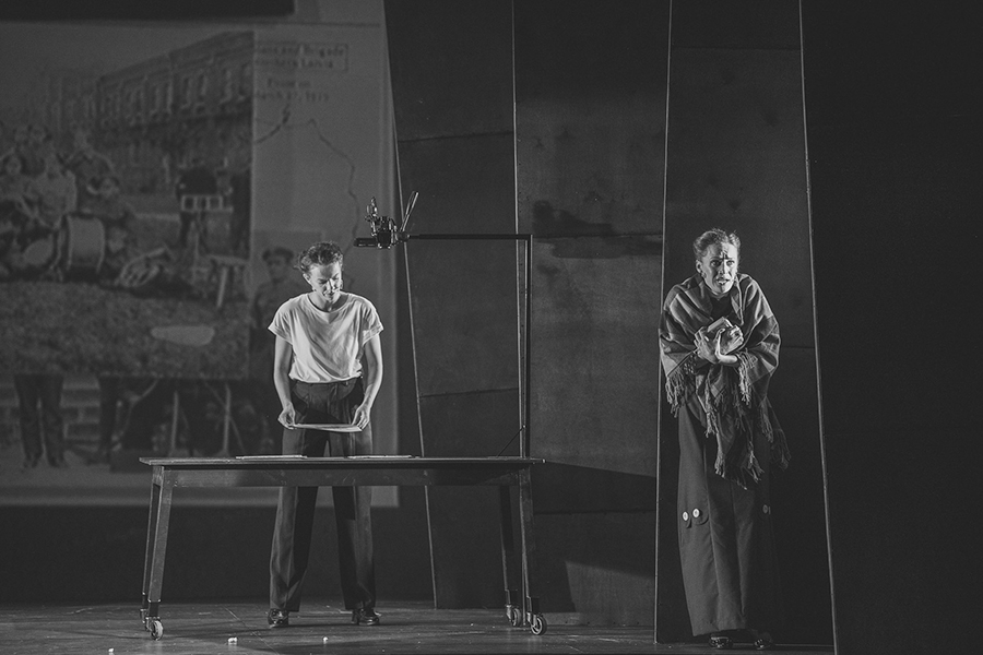 Skats no LT izrādes 