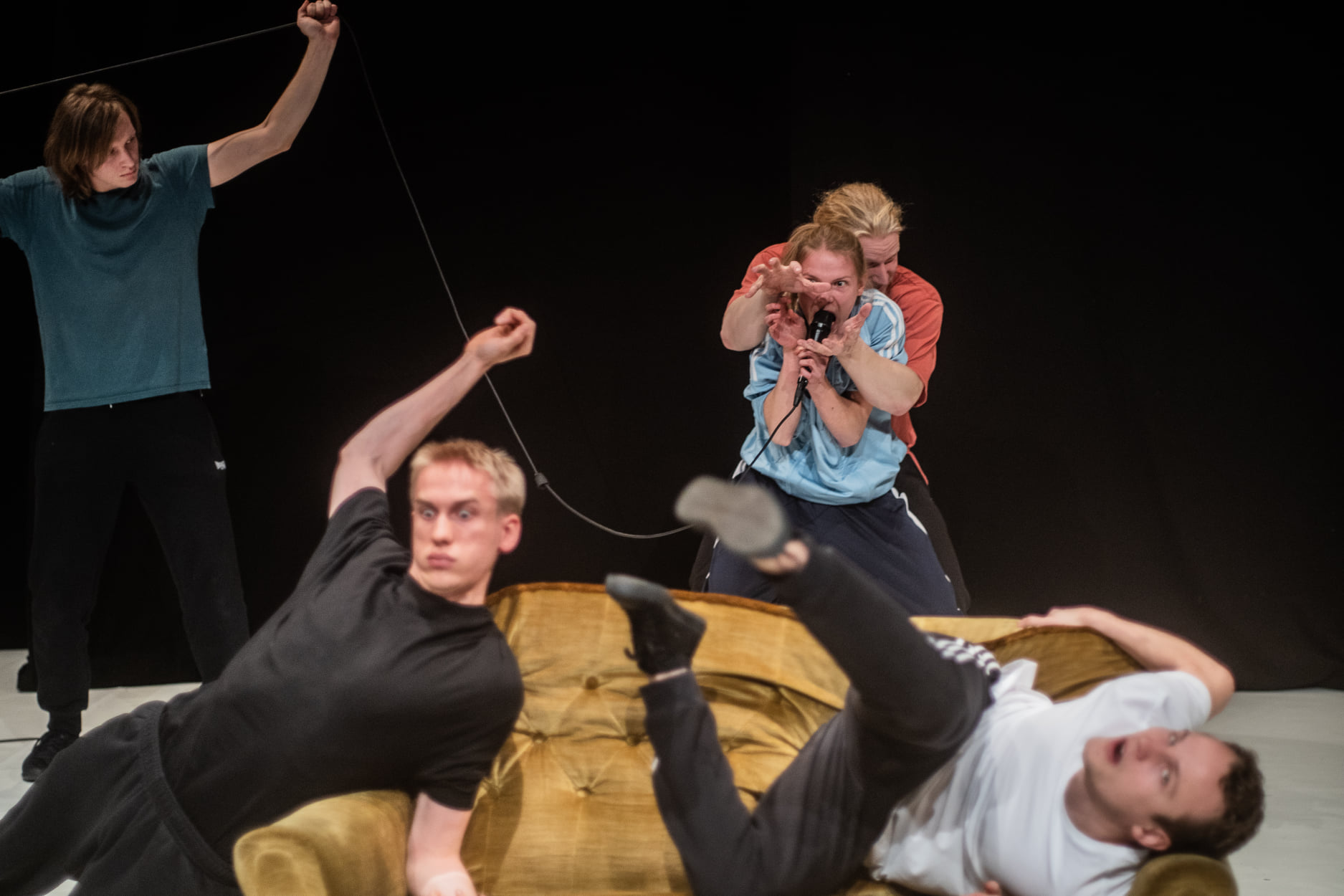 Skats no Tartu Jaunā teātra izrādes 