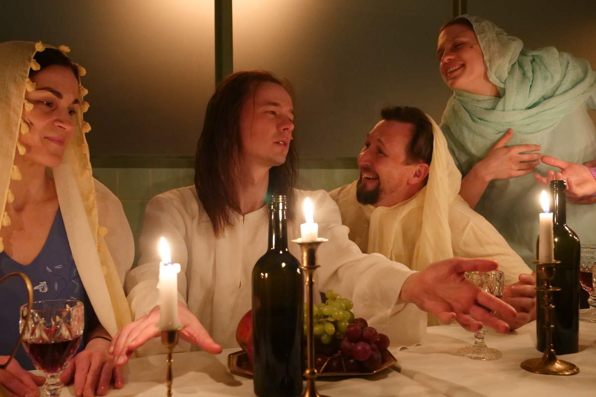 Skats no DT izrādes 