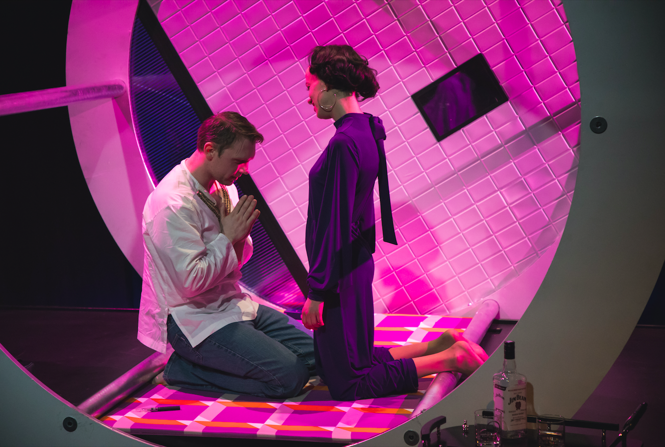 Džordžs – Sandis Pēcis, Dorisa – Agnese Jēkabsone // Foto – Justīne Grīnberga