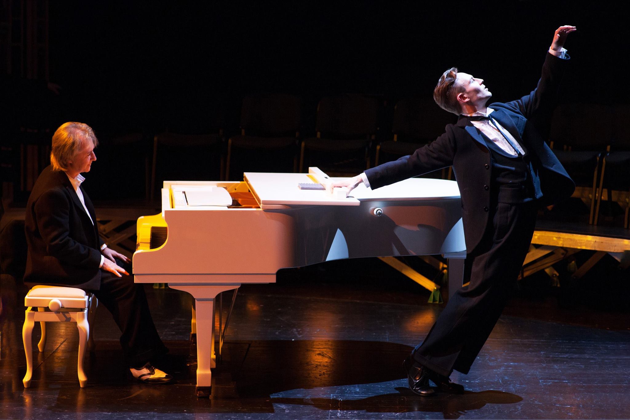 Uldis Marhilēvičs Maksims Busels M. Čehova Rīgas Krievu teātra izrādē 