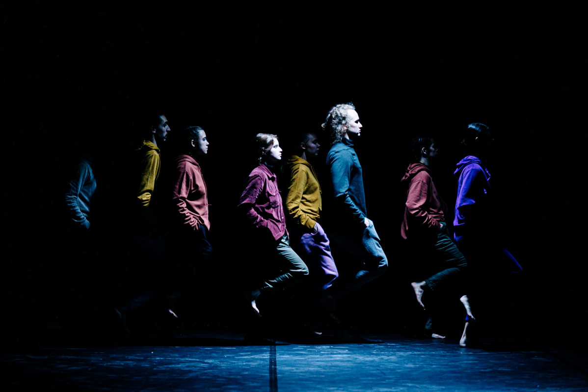 Skats no DDT izrādes