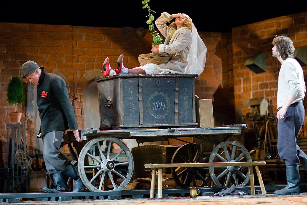 Skats no LNT izrādes 