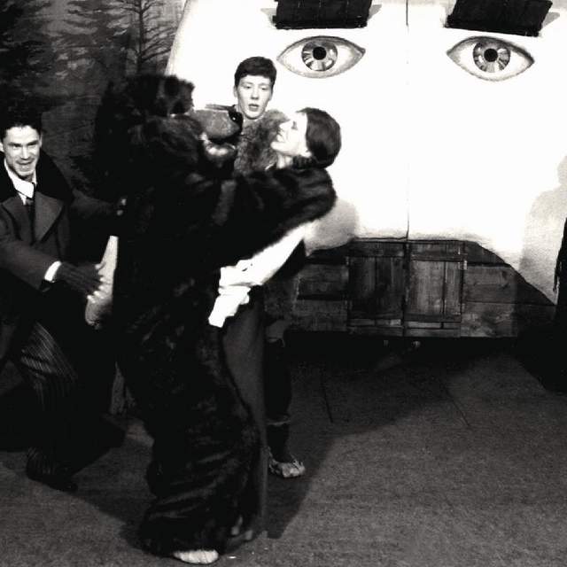 Skats no Dailes teātra izrādes