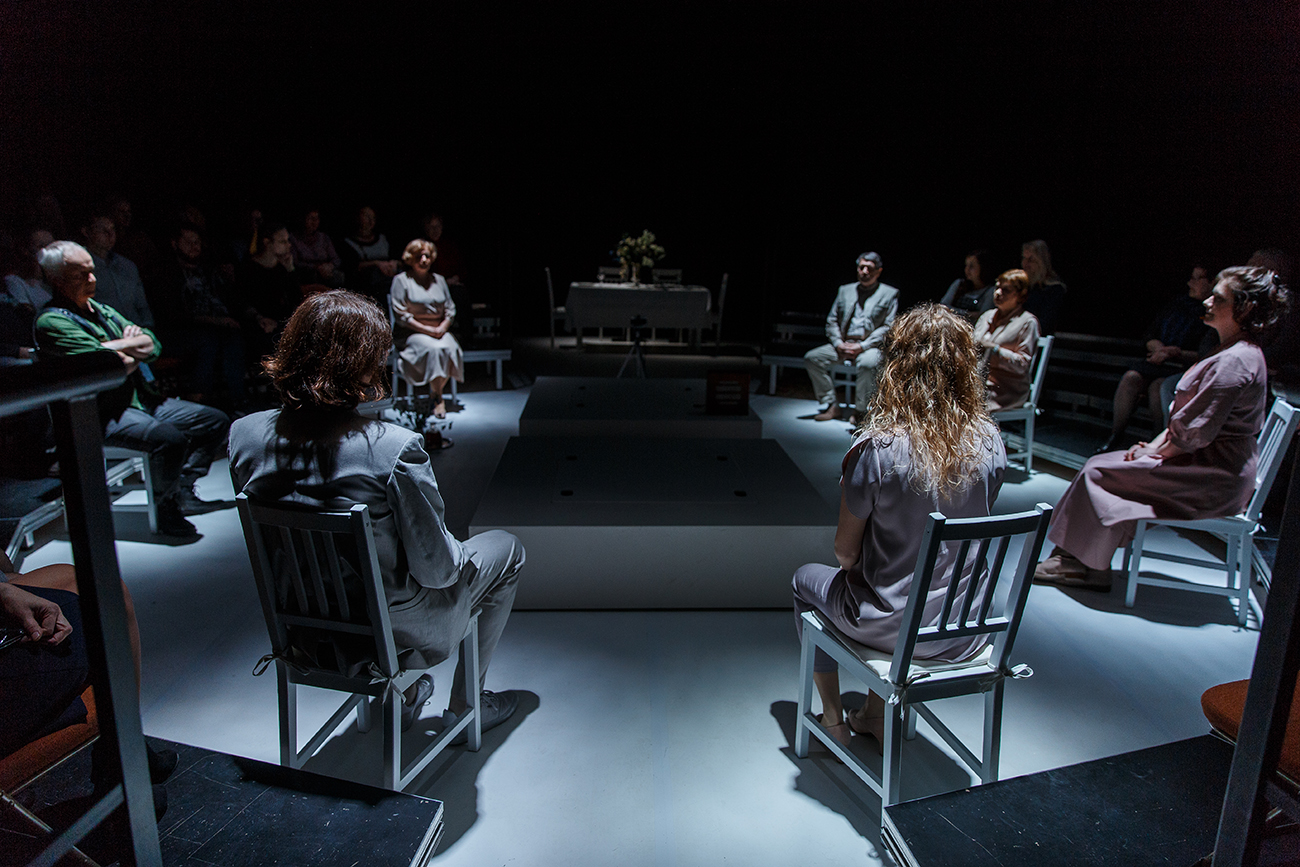 Skats no izrādes // Foto – Matīss Markovskis