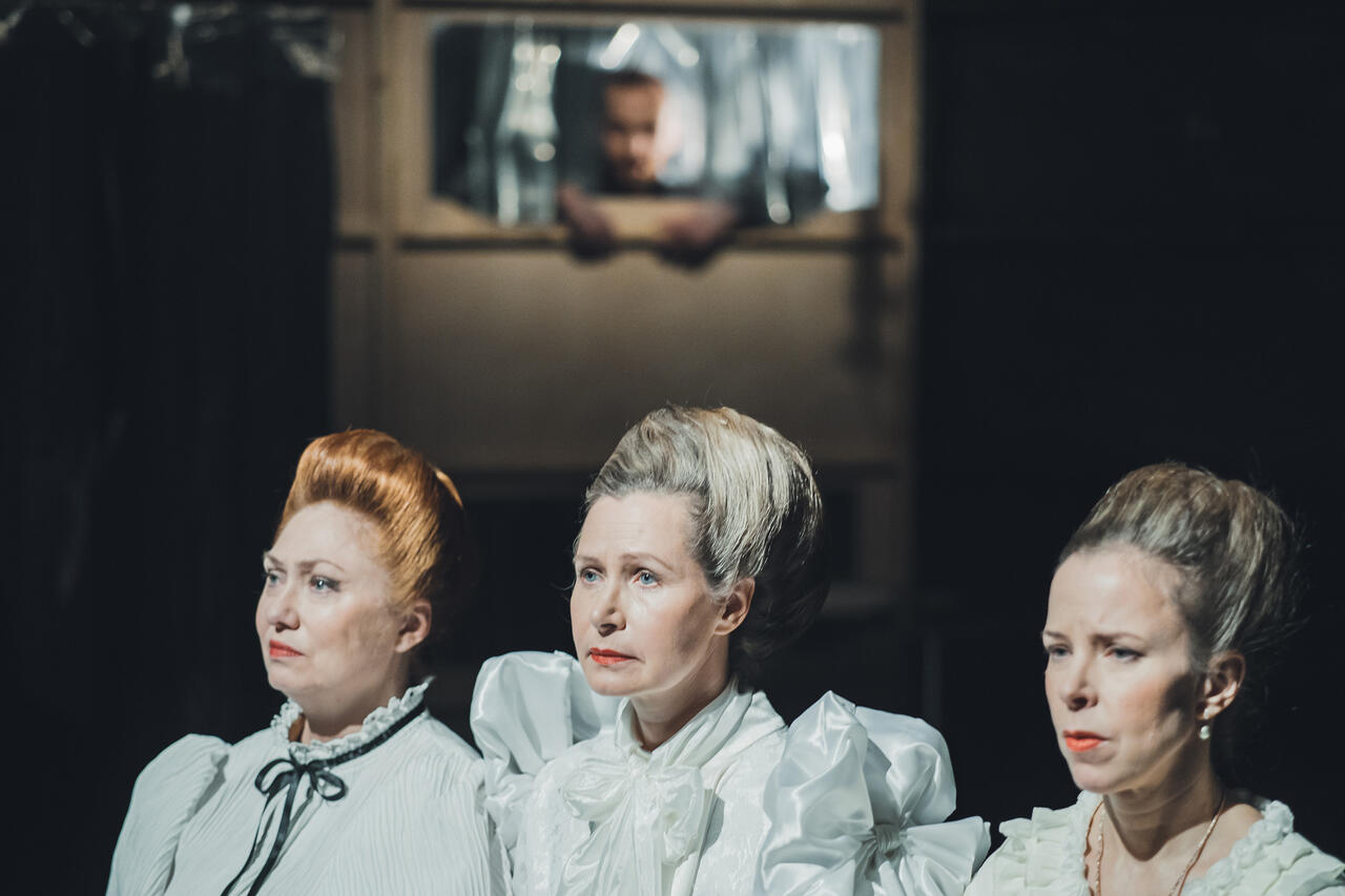 Skats no Endlas teātra izrādes 