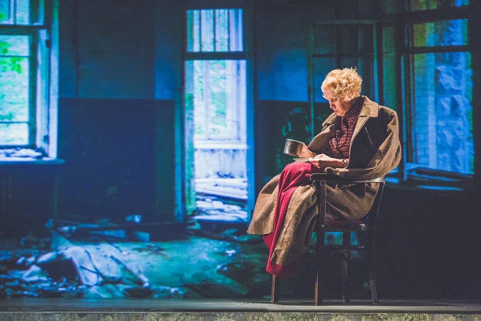 Žanna Lubgāne izrādē