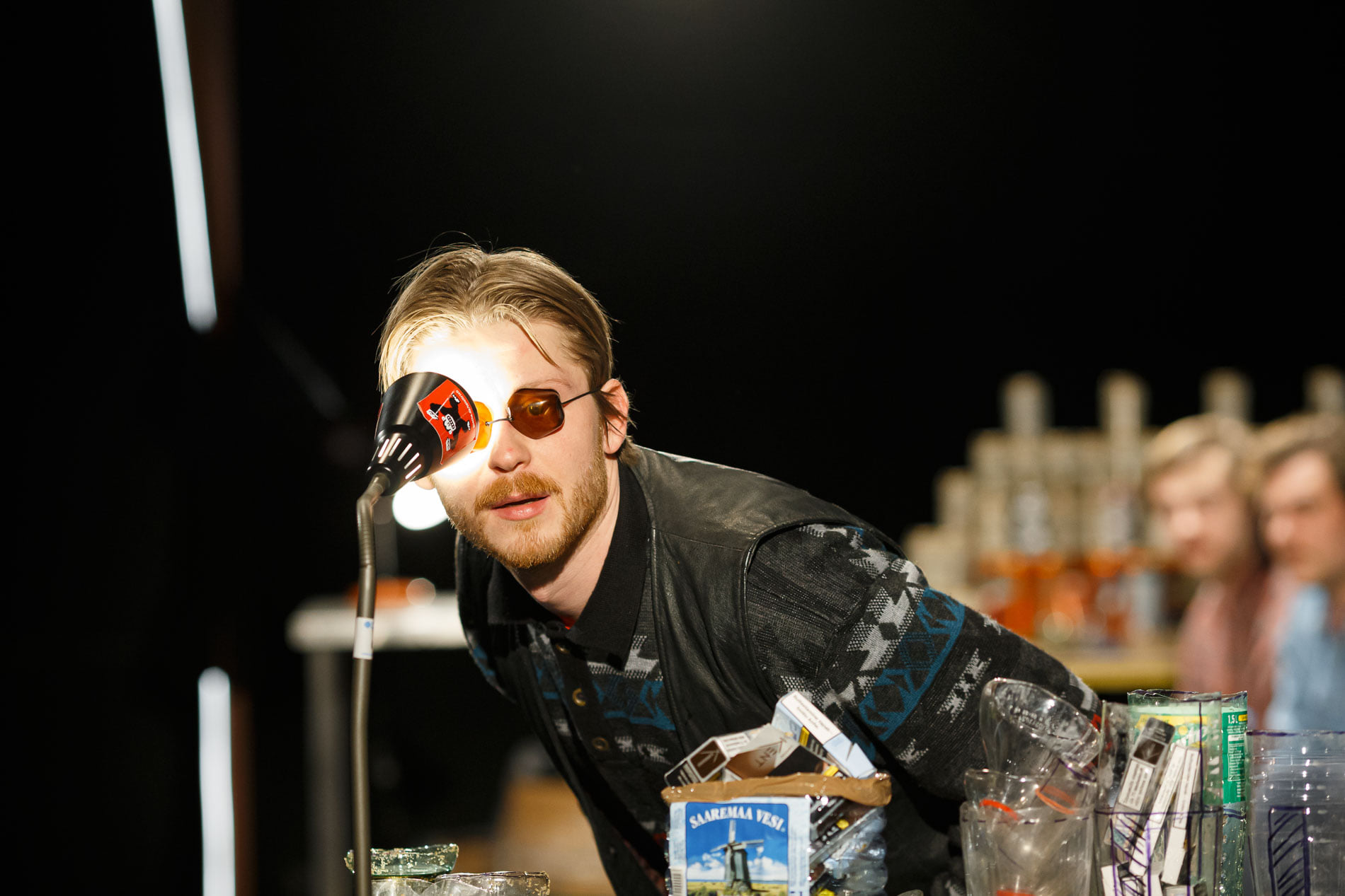 Simeoni Sundja izrādē Divas garāžas