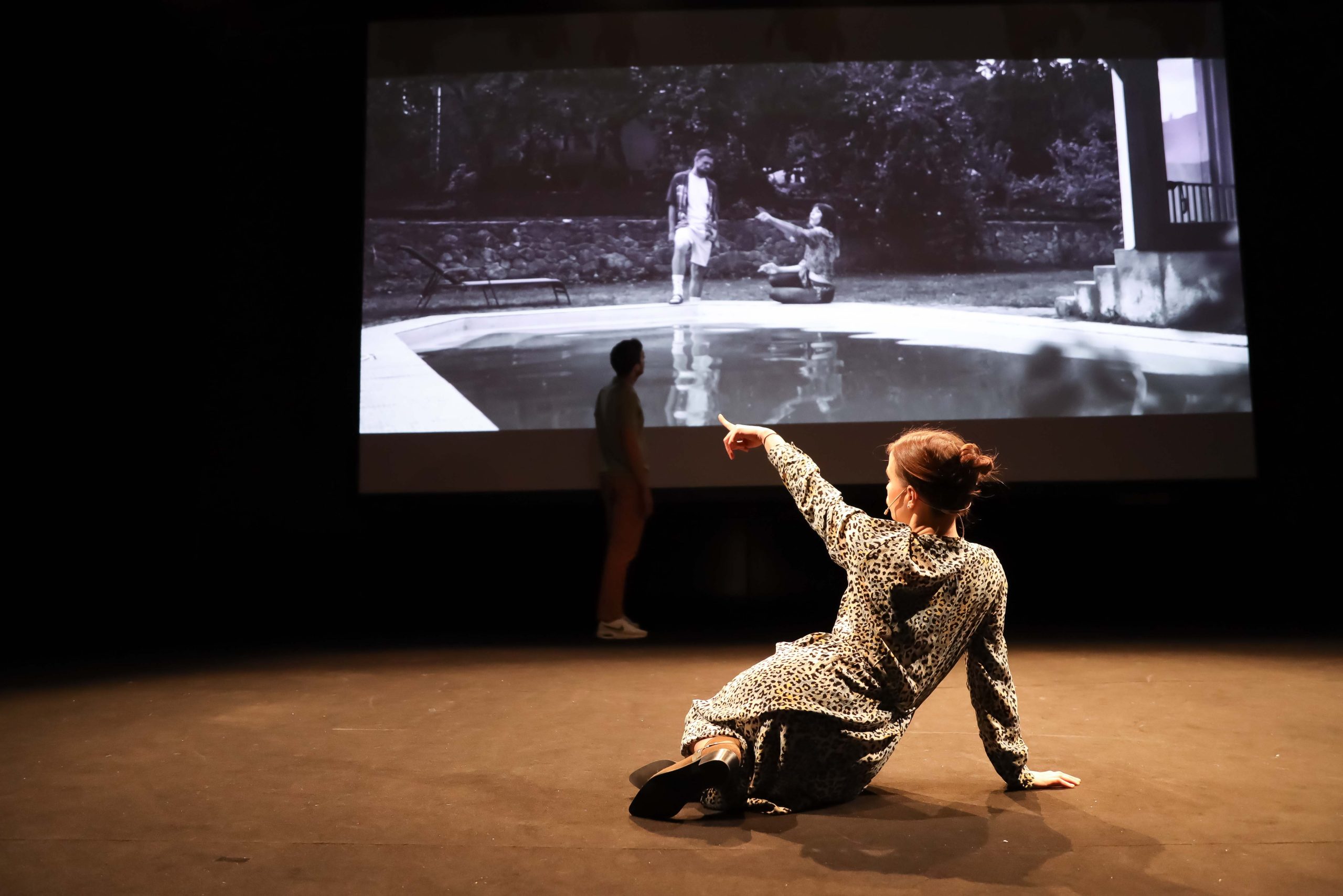 Skats no ĢIT izrādes 