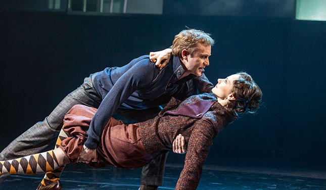 Skats no Nacionālā teātra izrādes 